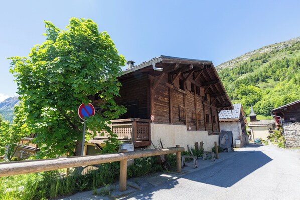 Le Chalet au Tour