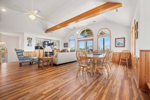 Great Room - Top Level
