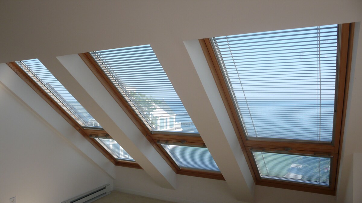 Lovely Cottage By The Beach With Spectacular Views Of The Long Island Sound