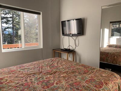 Stunning, Brand New 2 bedroom Unit Minutes from Alyeska Resort