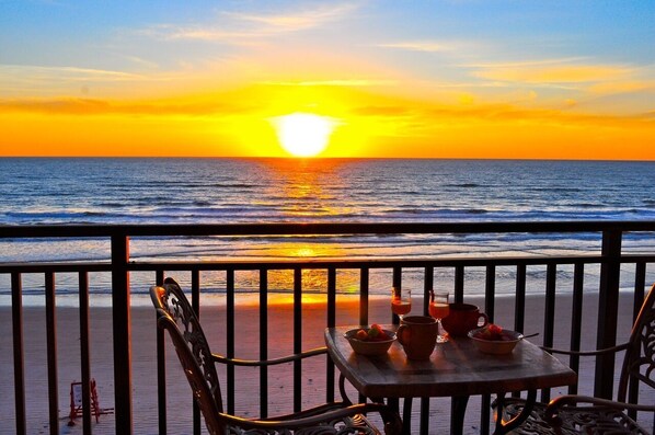 Wake up to a beautiful sunrise on our 30 ft wide totally private balcony.