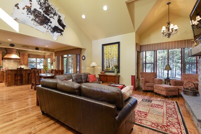 Welcoming and open floor plan.  Lots of room to gather together.