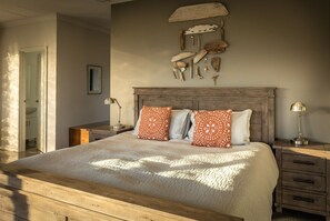 Main king bedroom