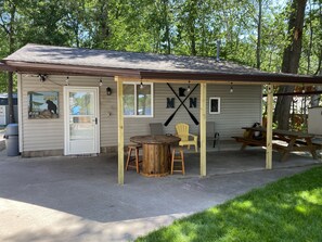 covered patio off of the guest cabin