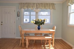 1st floor - dinning area.
