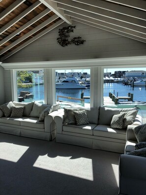 Sunporch 