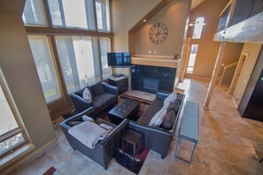 Living Area w fireplace & 55" HDTV