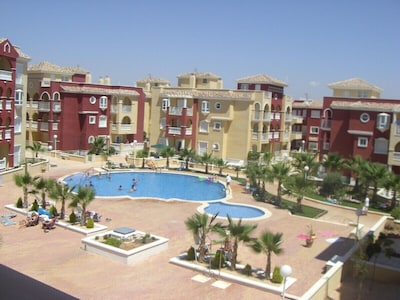 Luxury 2 bed apartment which sleeps 6 over lookng the pool.
