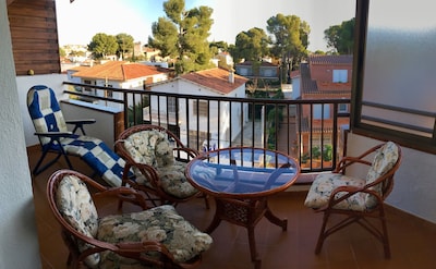 Confortable apartamento cerca de la playa y Barcelona.