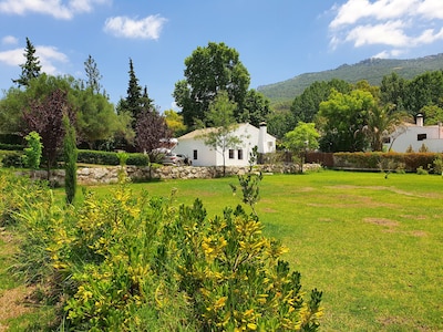 cottage with private  garden Andalucia Natural Park Sierra Grazalema