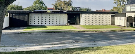 Esterni
