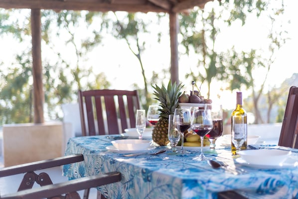 Outdoor dining