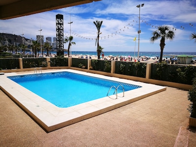 First line Playa de Levante apartment for 4 people