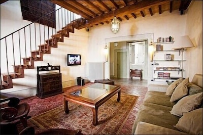 Luxus-Apartment mit 3 Schlafzimmern und Terrasse in Città di Castello, Umbrien