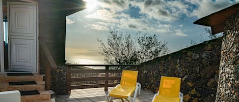 Terrasse mit Meerblick und Sicht auf La Gomera