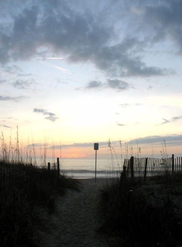 Beautiful View of WB beach!
