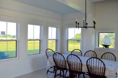 Newly Renovated, Spacious Oceanfront Farmhouse 