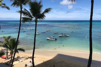 Waikiki Beachfront Rental (30 day min)