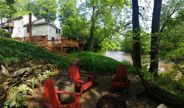 Welcome to Eagle's Branch! Enjoy the fire pit  year-round