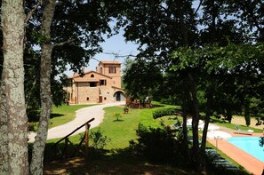 The approach to the Villa.