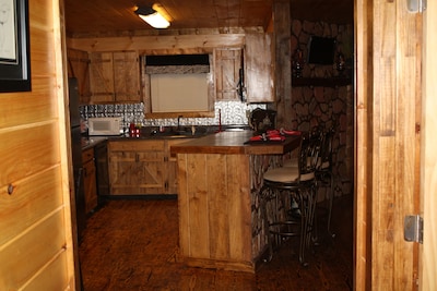 Mentone Getaways "Mystic Hideaway" Cabin Rental