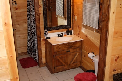 Mentone Getaways "Mystic Hideaway" Cabin Rental