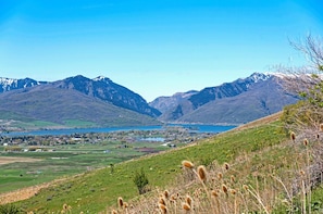 Every room has this stunning view of Pineview and Snowbasin 