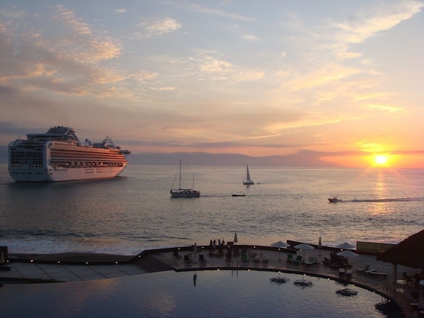 Stunning Views! Watch the Cruise Ships come and go right from your private deck.