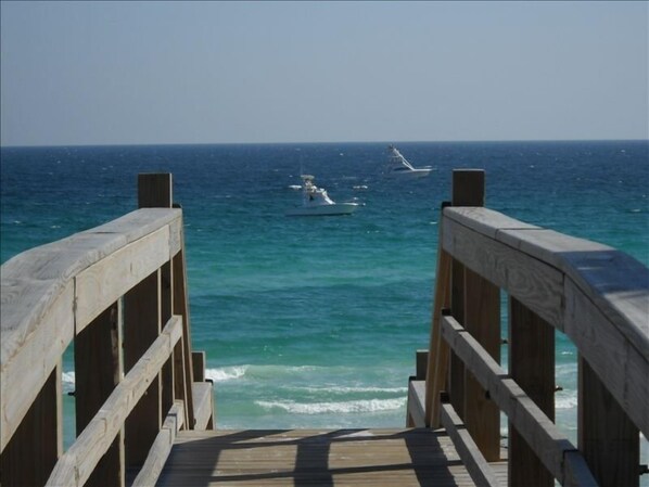 BEAUTIFUL BEACH ACCESS JUST 100 YARDS
