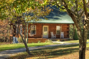 Get Cozy at "Cabin on the Creek"