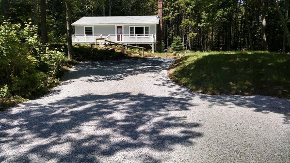 The Harbor Cottage at Barter's Point
