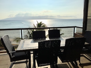 Sit on the lanai and enjoy the panoramic ocean views. See whales from Dec to Apr