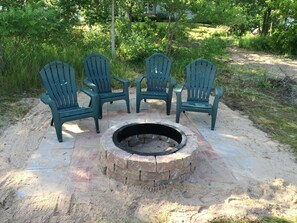 Fire pit area. It's S'mores time!