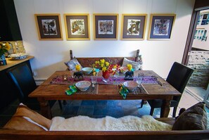 Dining area table / seats up to 8