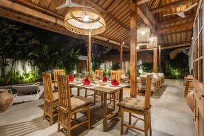Outdoor dining