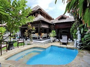 Villa Riddi - 5 mins to Beach