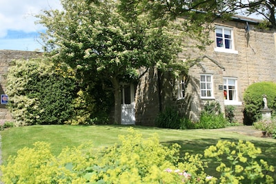 Idyllic village location on the edge of the Yorkshire Dales National Park 