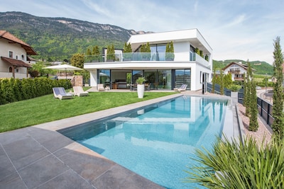 Villa Aich 5 ***** Appiano-su casa de vacaciones con piscina privada -Cerca de Kalterer See u Bozen