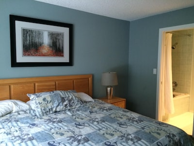 Large Four Bedroom Townhome Sleeps 9 Comfortably, At The Base Of Blackcomb
