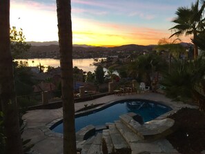 Bright Canyon Lake sunset glow Thanksgiving 2017