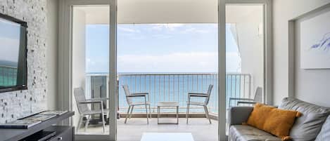 Breathtaking ocean views from the living room with a 55" flat screen TV.