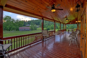 Plenty of deck space!
