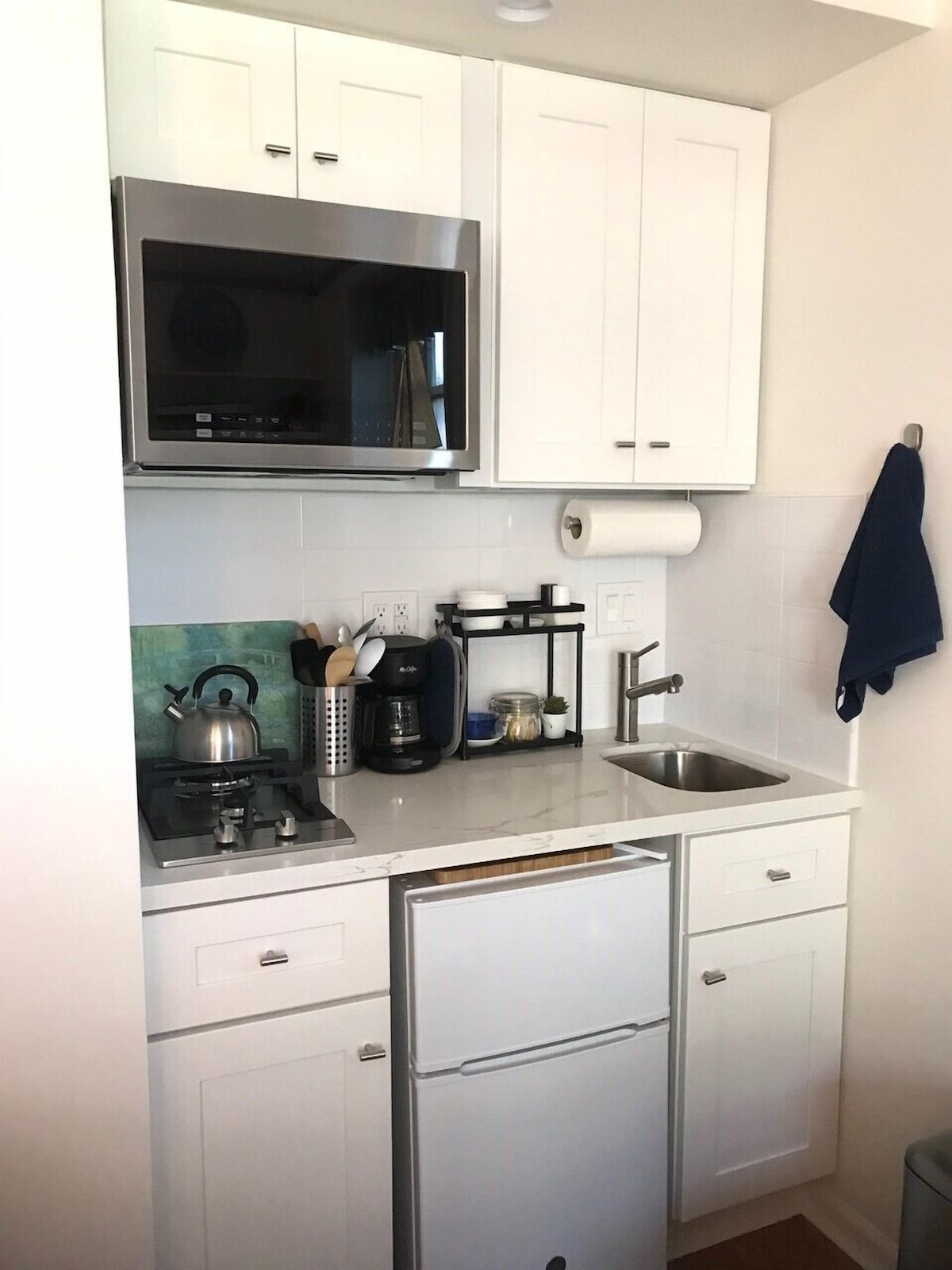 Santa Monica/ Venice Charming Cottage unit 2.5 blocks to beach