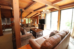 Living Room: view c