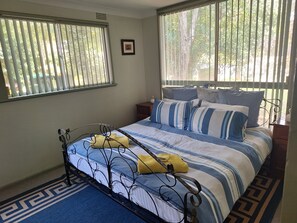 Bedroom 2, downstaors