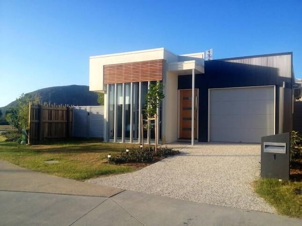 Front of house with Mt Coolum view.