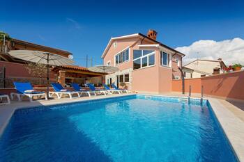 Villa Petra, Kaštelir with Pool, Sauna and Jacuzzi ☆☆☆☆ near the POREC-ISTRIA<br>