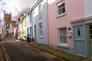 Higher Street
