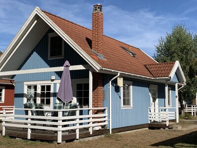 Sweden villa with 2 boats on Lake Useriner at Müritz National Park