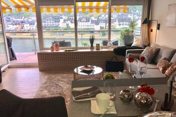 Moselapart 2 - exclusive penthouse with balcony and view of the Moselle